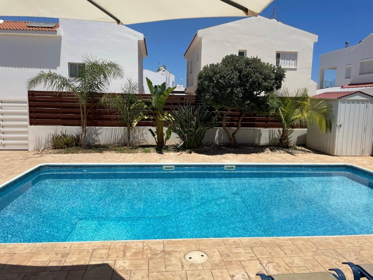 Sol Y Mar Malama Villa Paralimni Ngoại thất bức ảnh